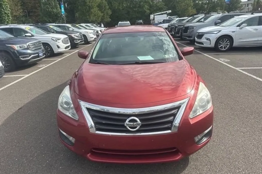 2014 Nissan Altima 2.5 S photo 1