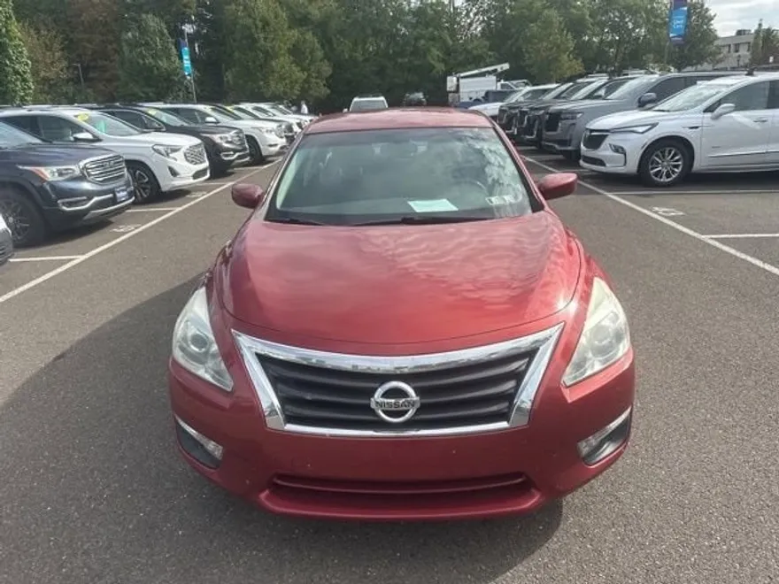 2014 Nissan Altima 2.5 S photo 1