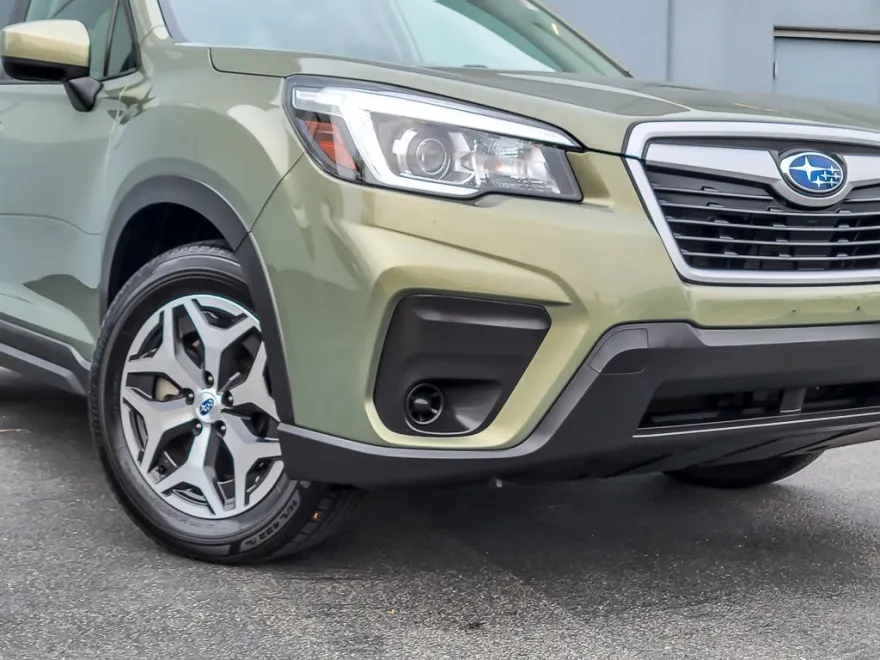 2019 Subaru Forester 2.5i Premium photo 1