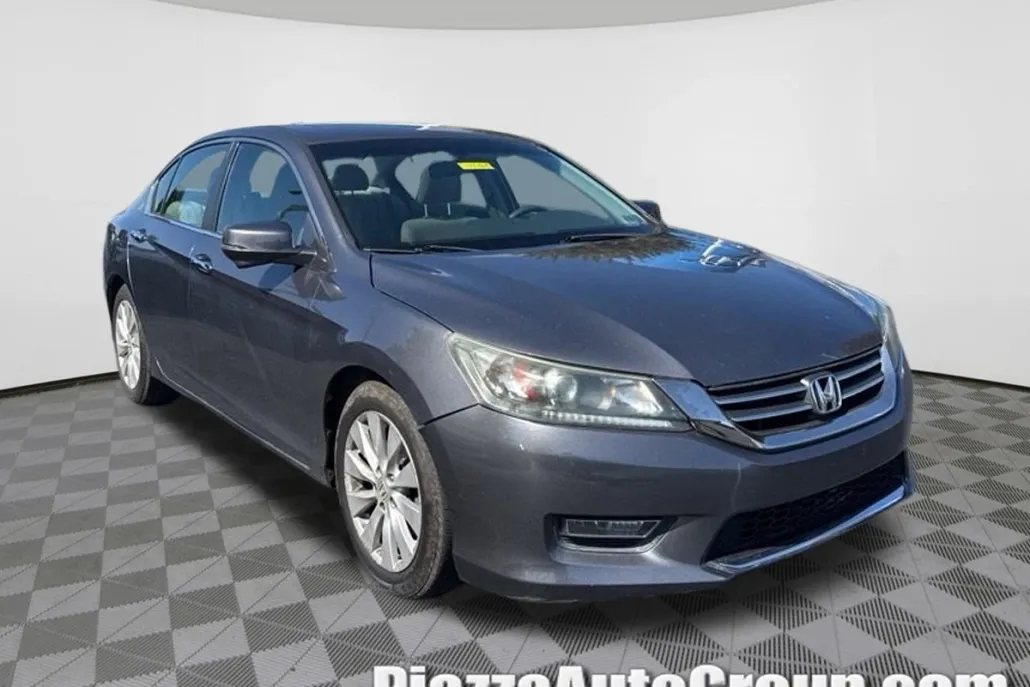 2013 Honda Accord EX photo 1