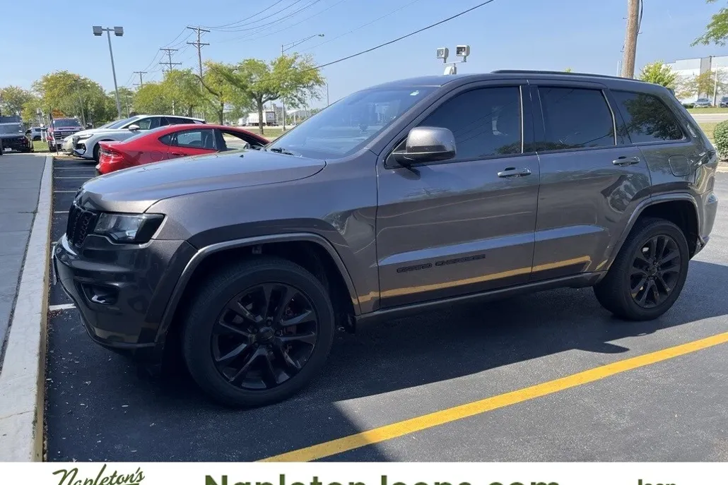 2019 Jeep Grand Cherokee Altitude photo 1
