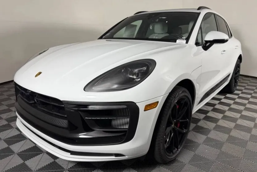 2025 Porsche Macan GTS photo 1