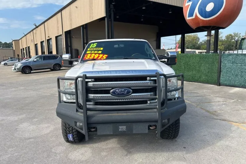 2015 Ford F-250 Platinum photo 1