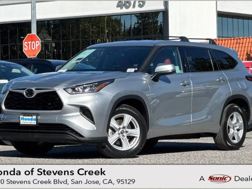 2020 Toyota Highlander L photo 1