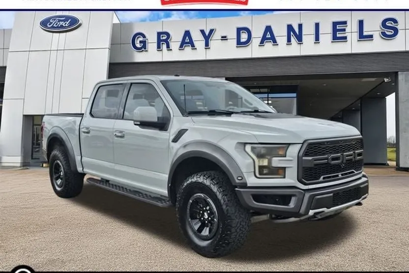 2017 Ford F-150 Raptor photo 1