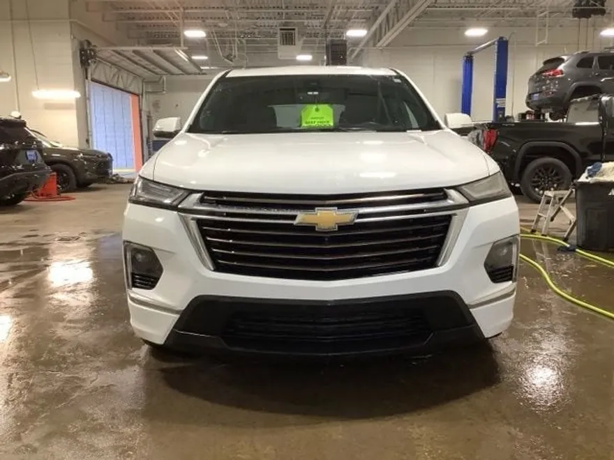 2023 Chevrolet Traverse High Country photo 1