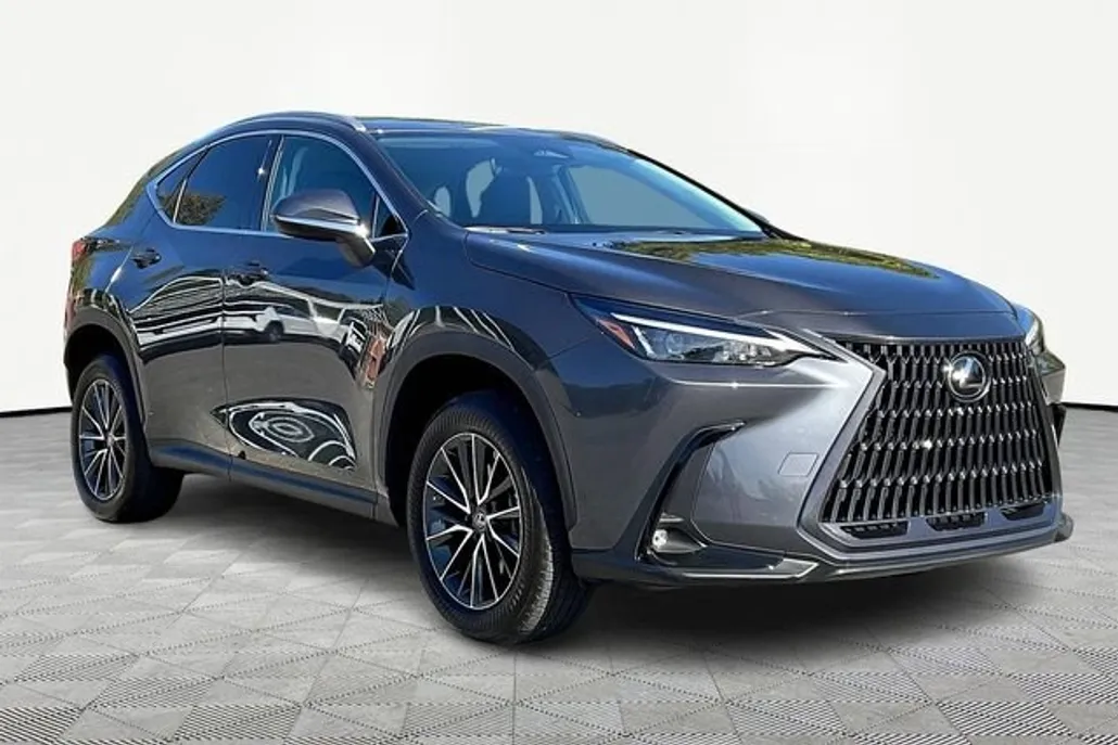 2023 Lexus NX 250 photo 1