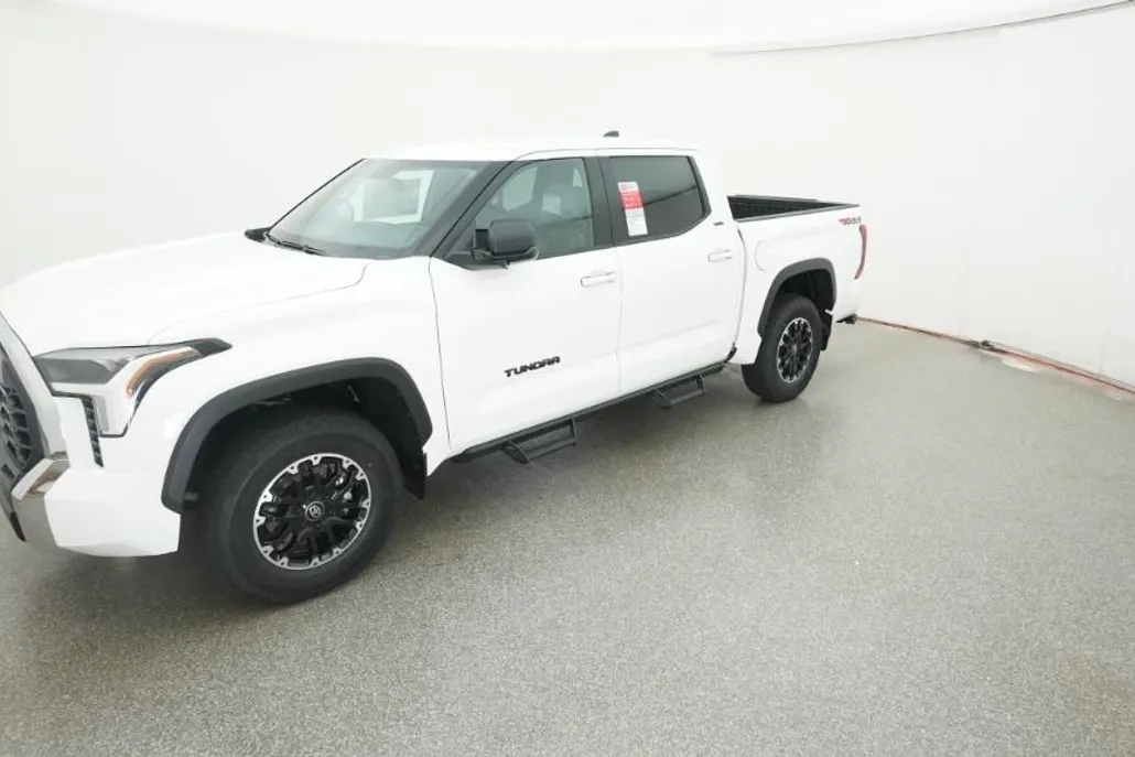 2026 Toyota Tundra SR5 CrewMax photo 1