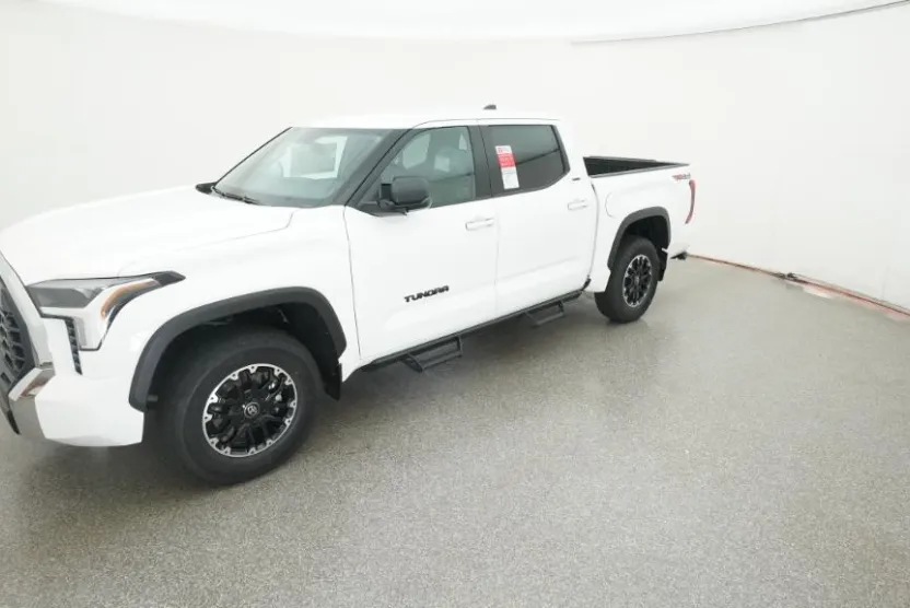 2026 Toyota Tundra SR5 CrewMax photo 1