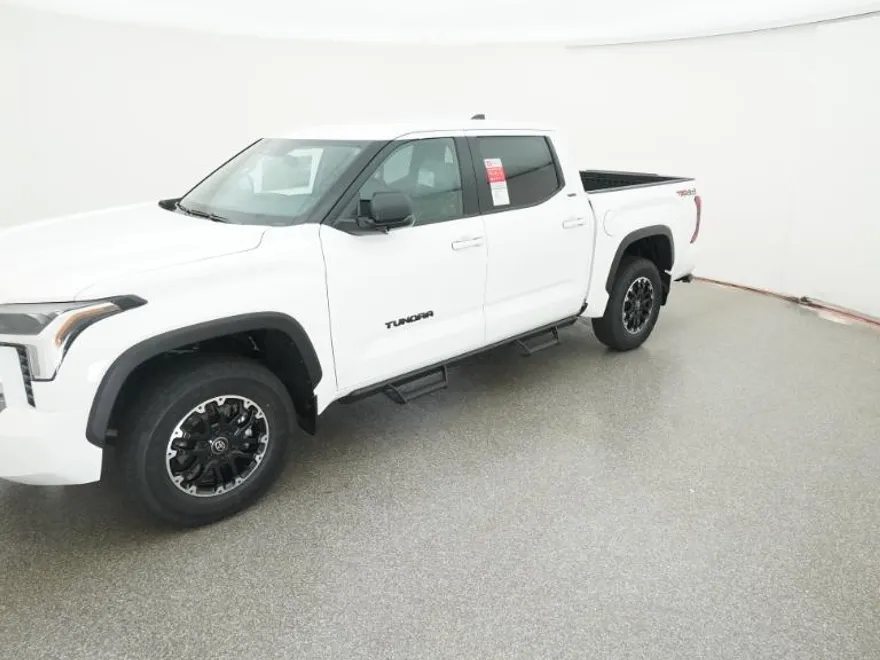 2026 Toyota Tundra SR5 CrewMax photo 1