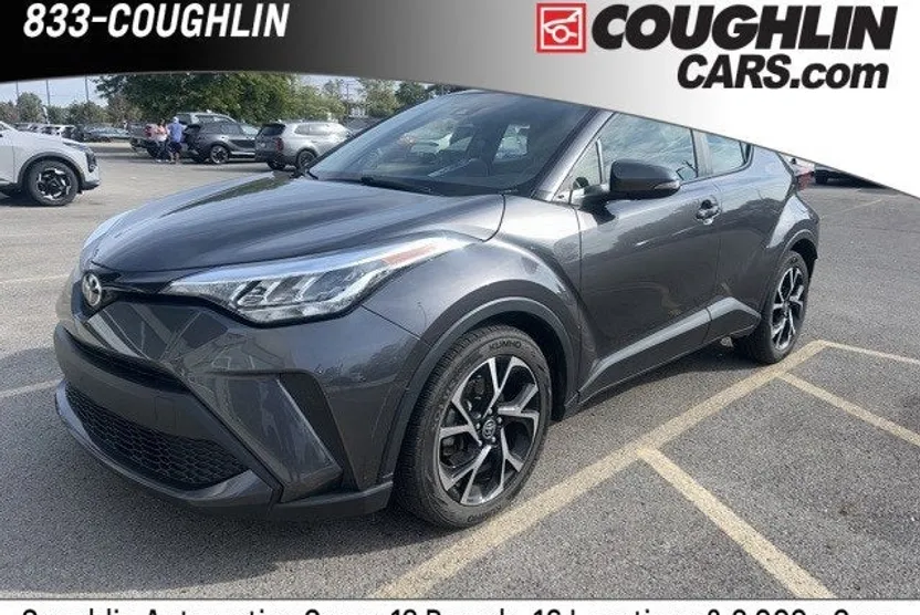 2021 Toyota C-HR XLE photo 1