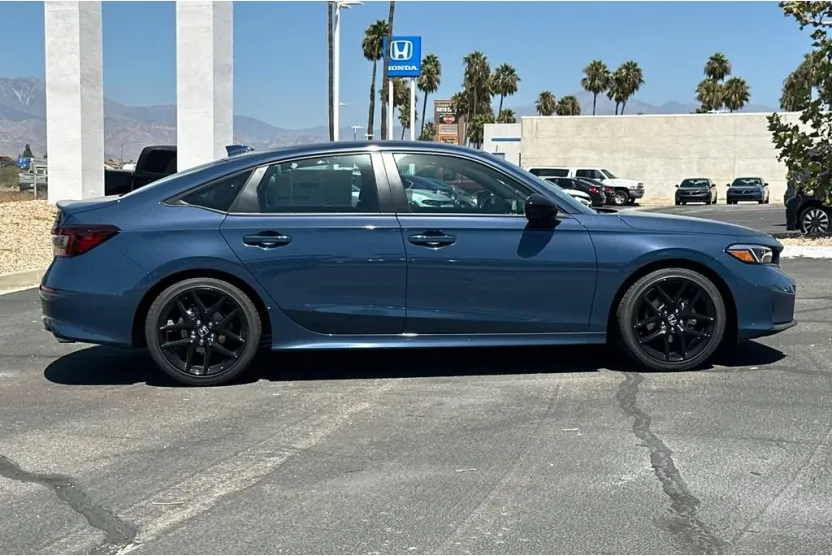 2026 Honda Civic Sport photo 1