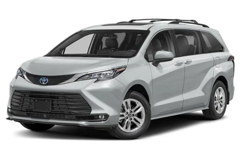 2025 Toyota Sienna Woodland Edition photo 1