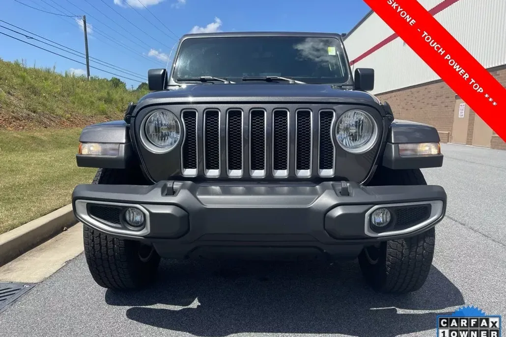 2022 Jeep Wrangler Unlimited Sahara photo 1
