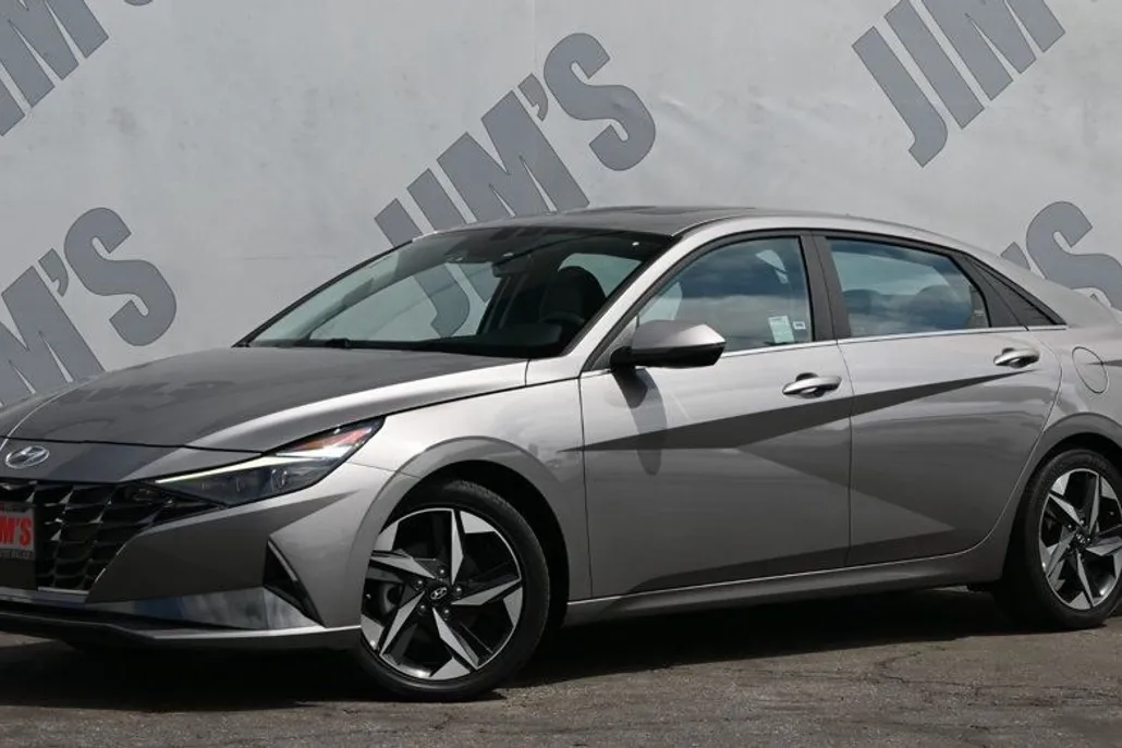 2023 Hyundai Elantra Hybrid Limited photo 1