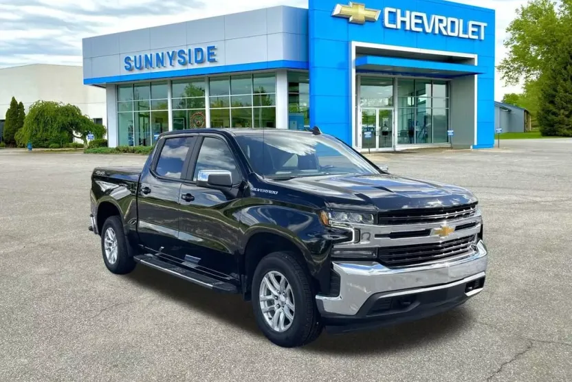 2021 Chevrolet Silverado 1500 LT photo 1