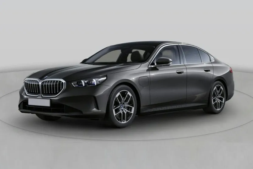 2026 Bmw 550e xDrive photo 1