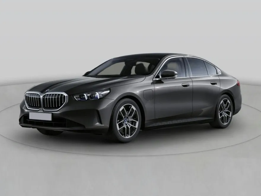 2026 Bmw 550e xDrive photo 1