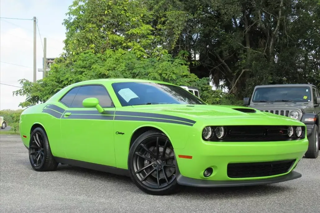 2023 Dodge Challenger R/T Scat Pack photo 1