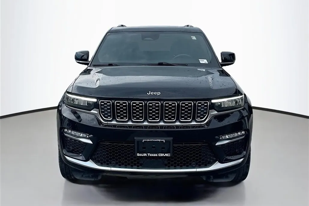 2023 Jeep Grand Cherokee Summit photo 1