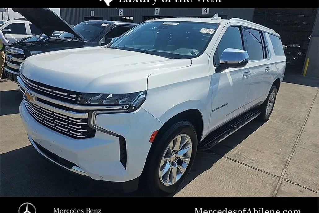 2023 Chevrolet Suburban Premier photo 1