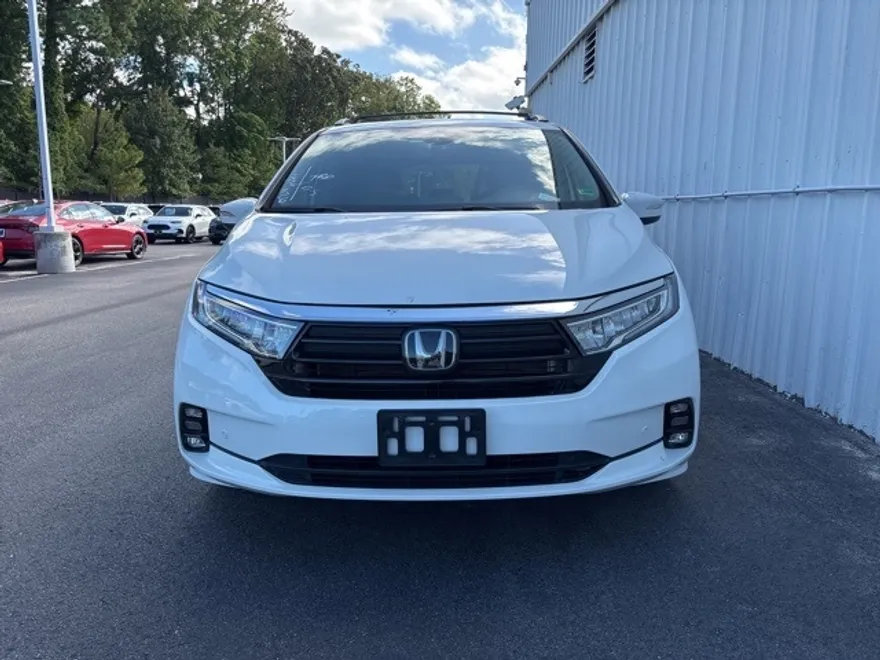2022 Honda Odyssey Touring photo 1