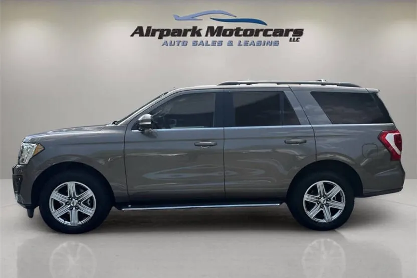 2019 Ford Expedition XLT photo 1