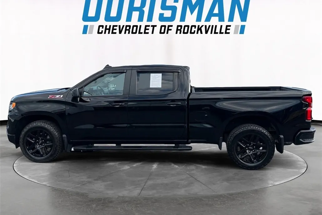 2023 Chevrolet Silverado 1500 RST photo 1