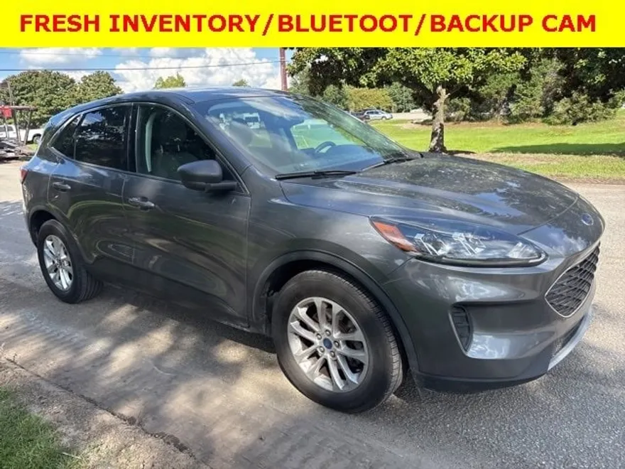 2022 Ford Escape SE photo 1