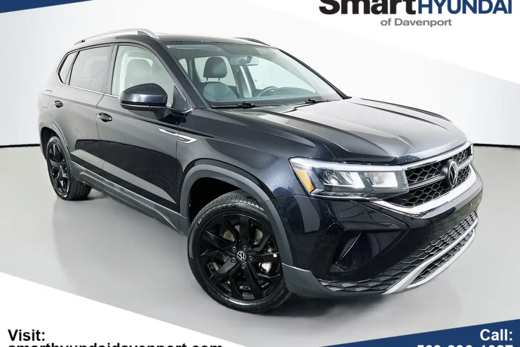 2022 Volkswagen Taos SE photo 1