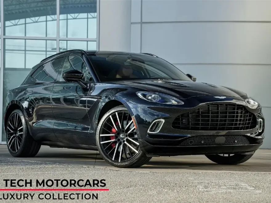2023 Aston Martin DBX photo 1