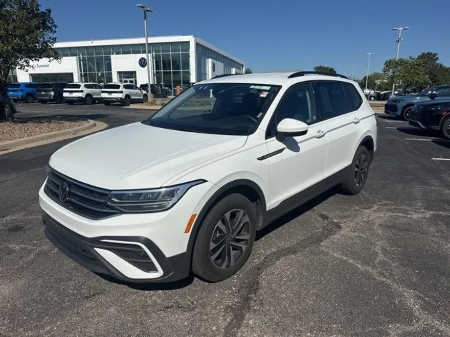 2024 Volkswagen Tiguan S photo 1