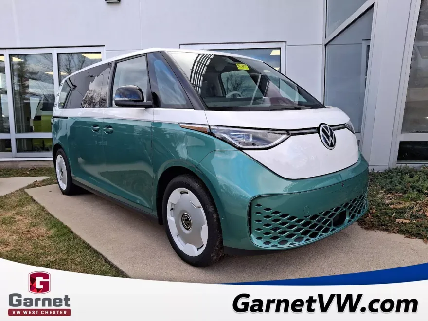 2025 Volkswagen ID. Buzz photo 1