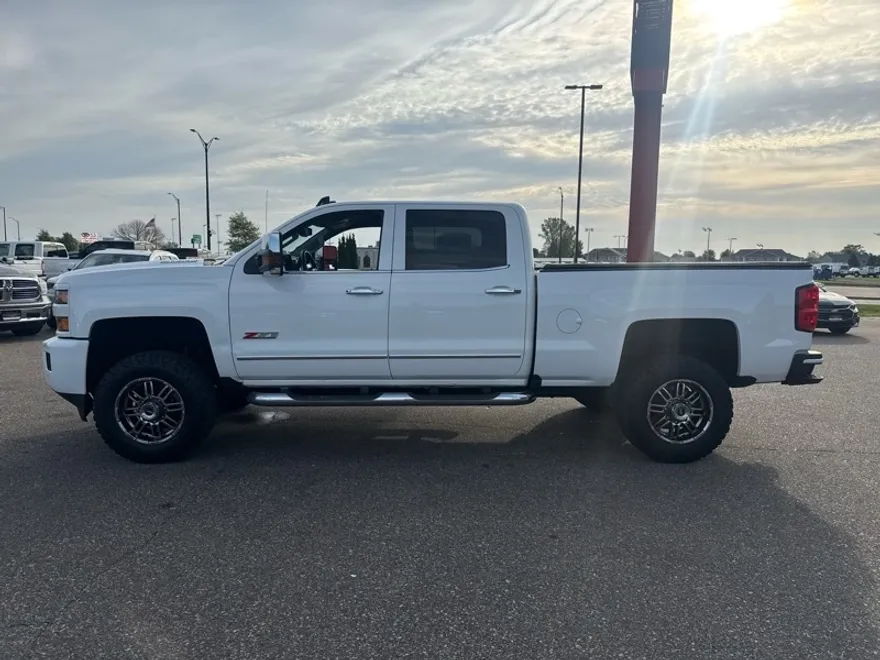 2016 Chevrolet Silverado 2500HD LTZ photo 1
