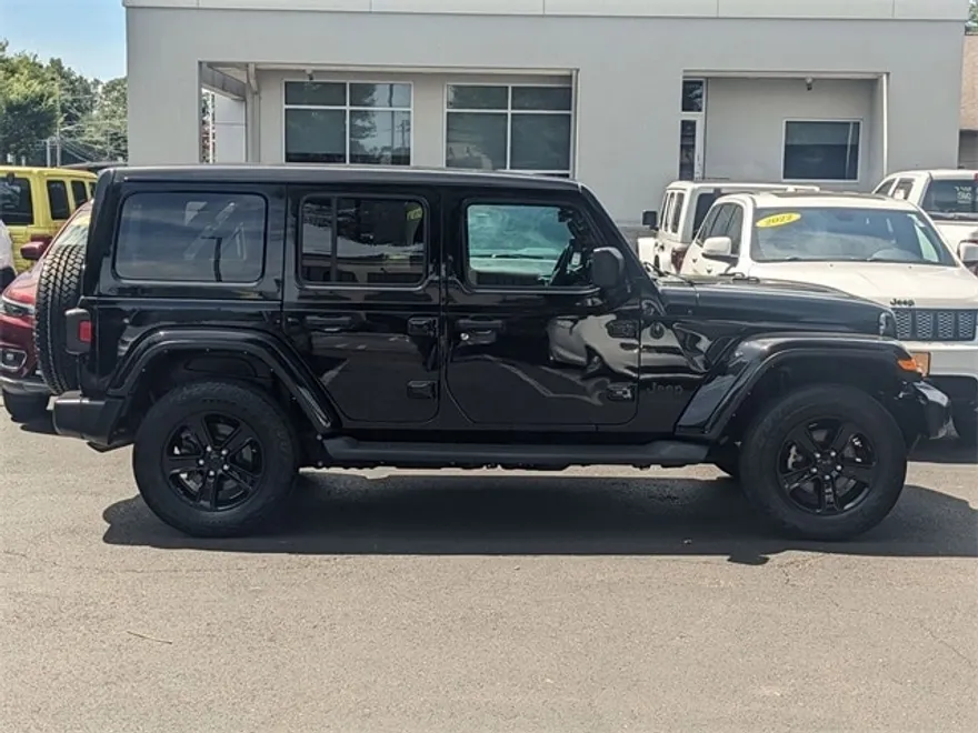 2021 Jeep Wrangler Unlimited Sahara Altitude photo 1