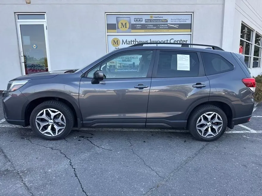 2020 Subaru Forester Premium photo 1