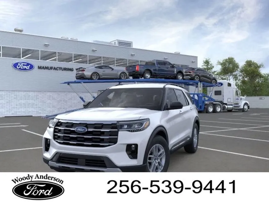 2025 Ford Explorer photo 1
