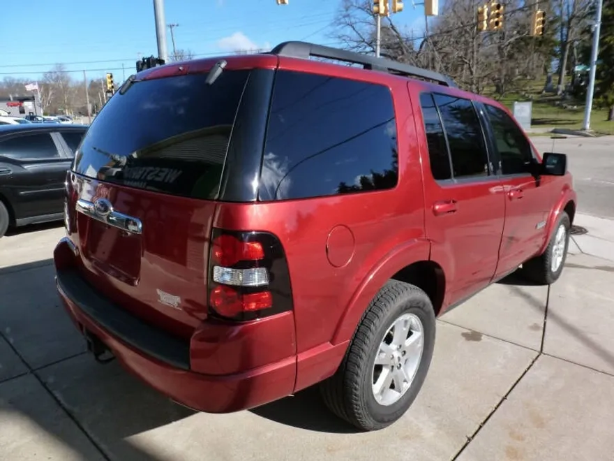 2008 Ford Explorer XLT photo 1