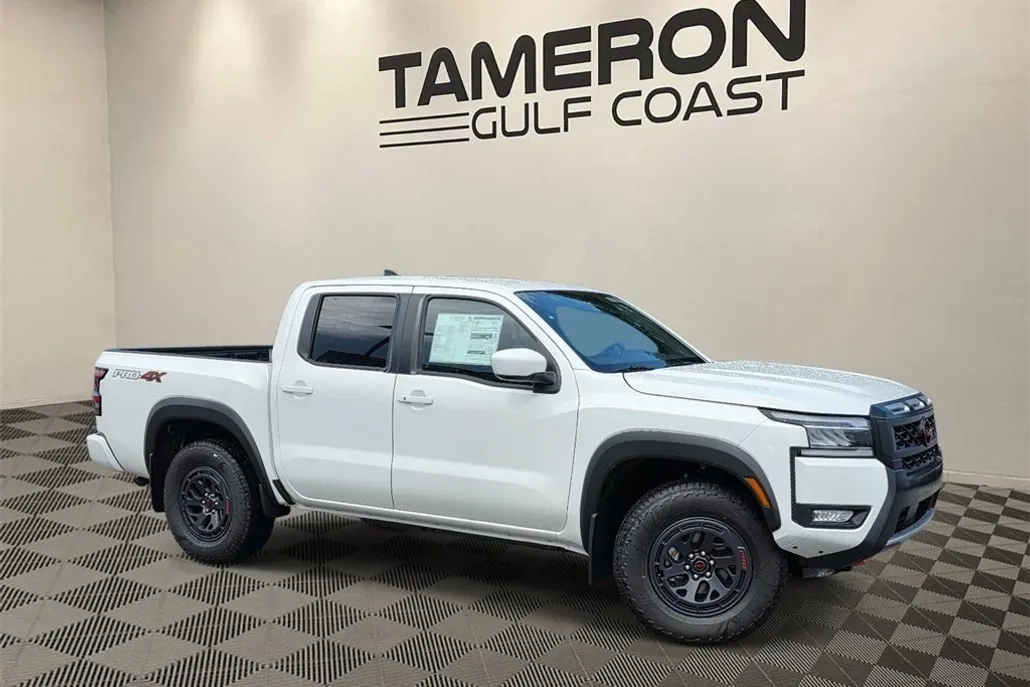 2025 Nissan Frontier PRO-4X photo 1