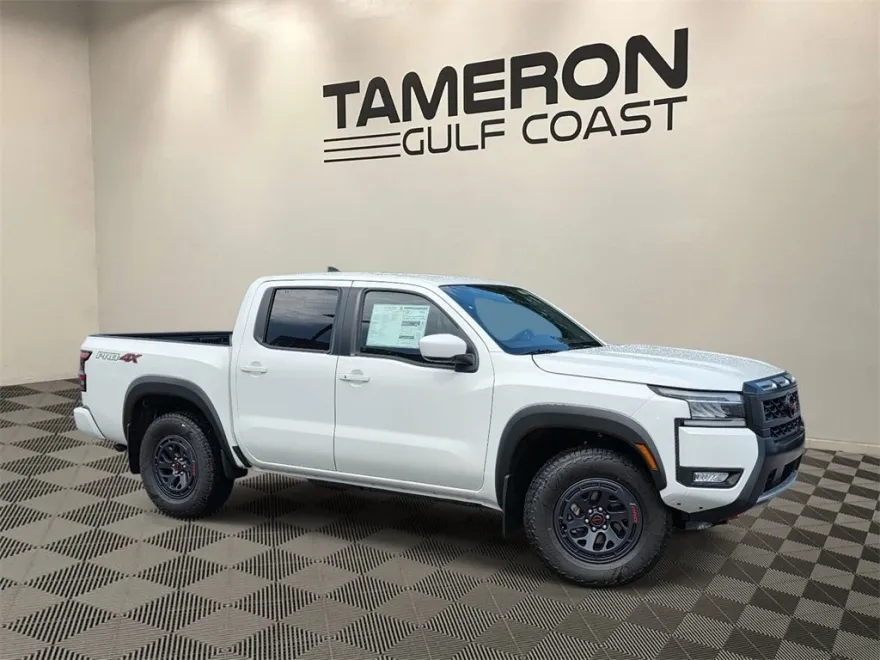 2025 Nissan Frontier PRO-4X photo 1