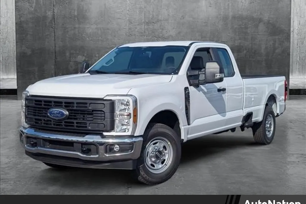 2025 Ford F-250 XL photo 1