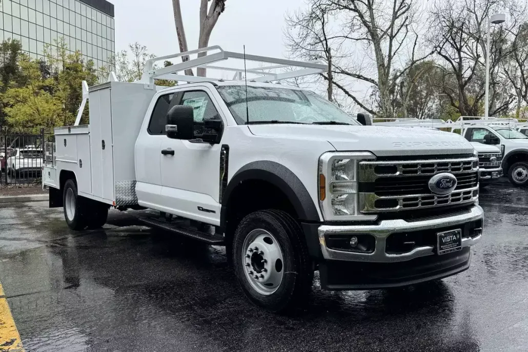 2025 Ford F-550 XL photo 1