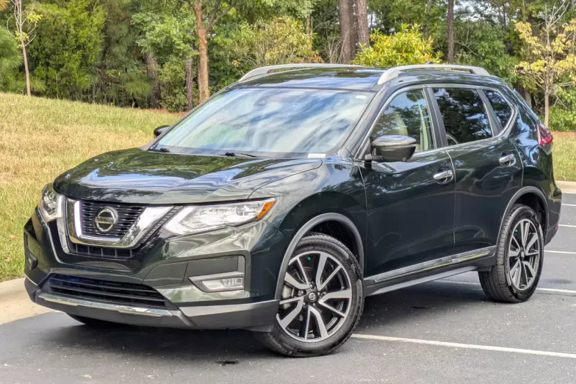 2020 Nissan Rogue SL photo 1