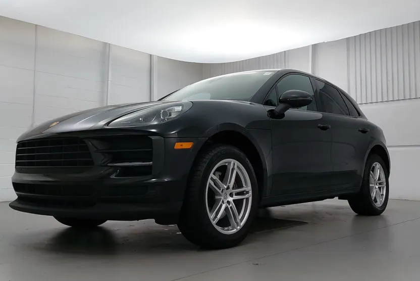 2020 Porsche Macan photo 1
