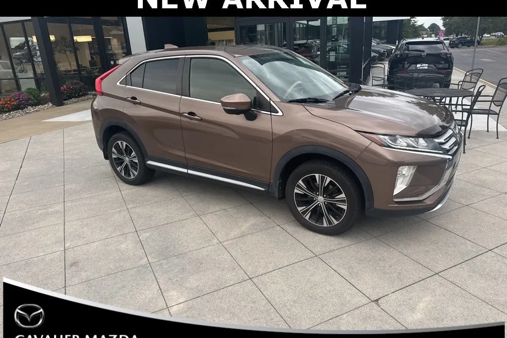 2018 Mitsubishi Eclipse Cross SEL photo 1