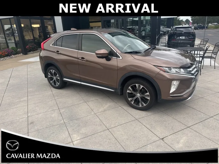 2018 Mitsubishi Eclipse Cross SEL photo 1