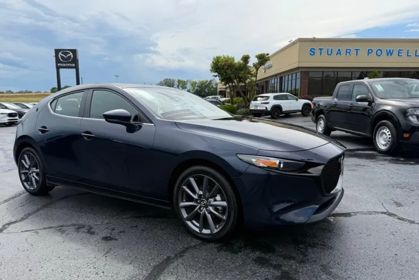 2025 Mazda Mazda3 Hatchback 2.5 s Preferred photo 1