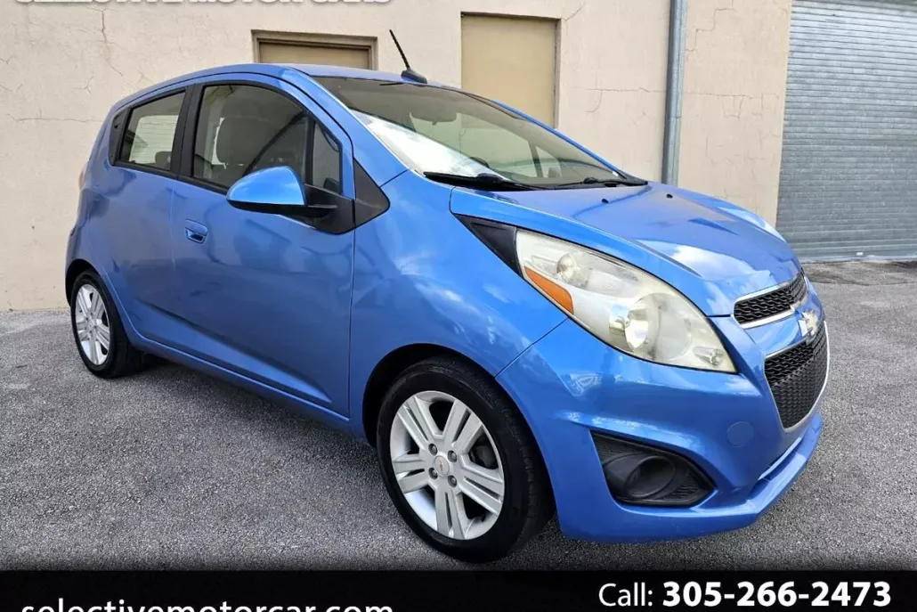 2013 Chevrolet Spark 1LT photo 1