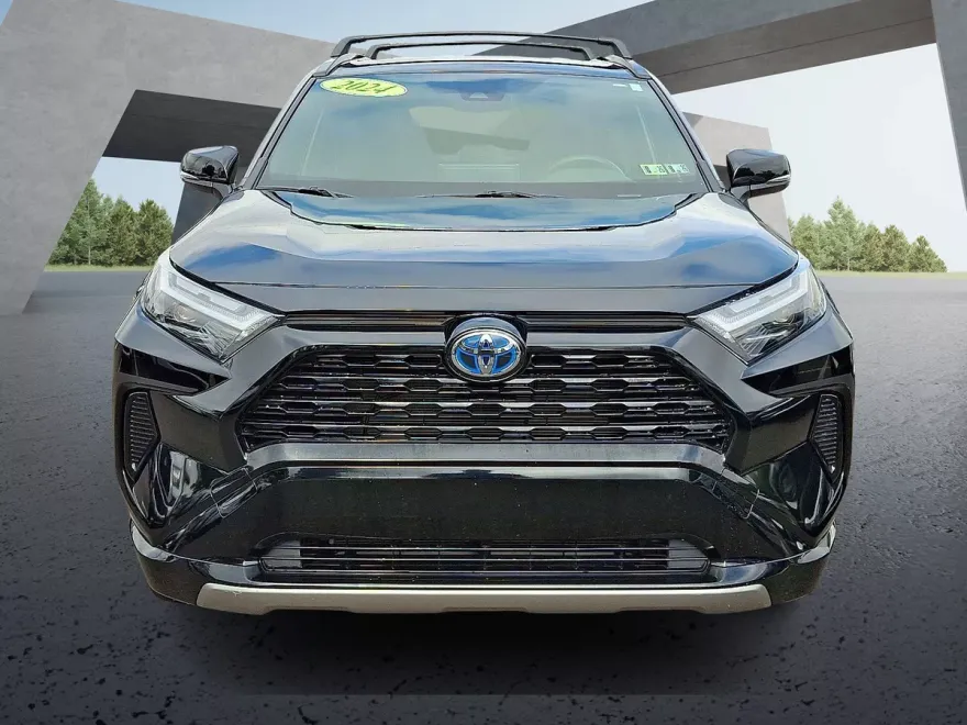 2024 Toyota RAV4 Hybrid SE Sport photo 1