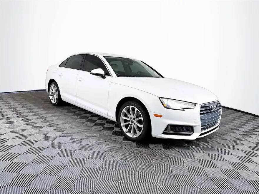 2019 Audi A4 Premium photo 1